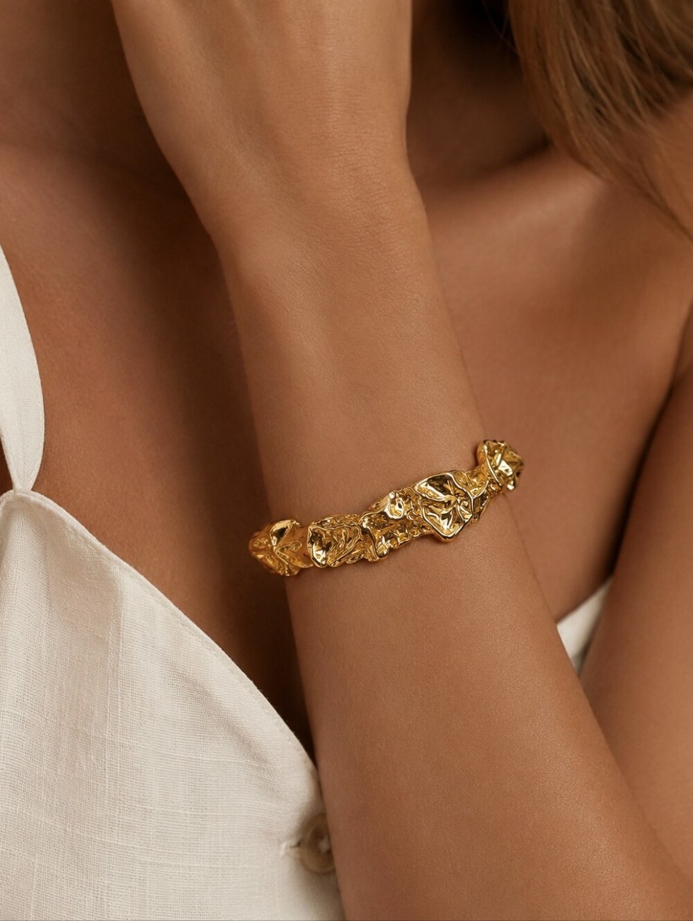 Amber Sceats 24K Gold Plated Emery Cuff Bracelet New $170 MSRP